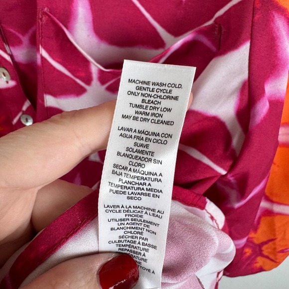 Chicos Tie Dye Abstract Blouse Size 3 XL V-Neck Colorful Vibrant Lightweight - Picture 8 of 10